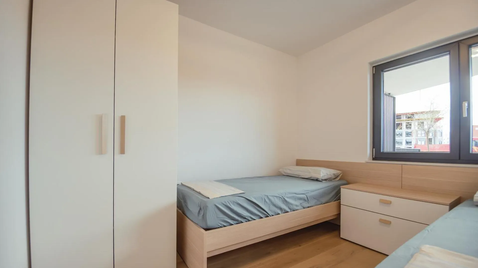 Stella'S Garden Apartment אומאג
