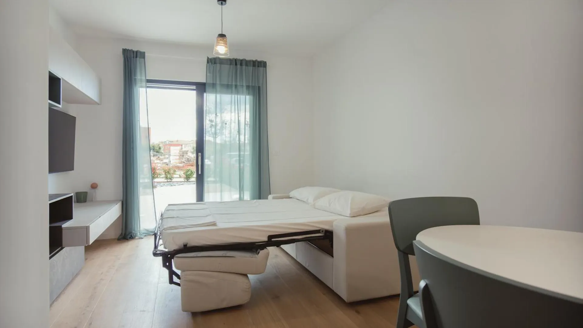 Stella'S Garden Apartment Umag